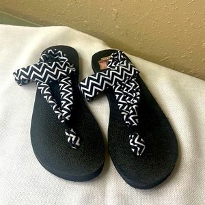 Sanuk Yoga Sling Sandals Tribe Pattern
